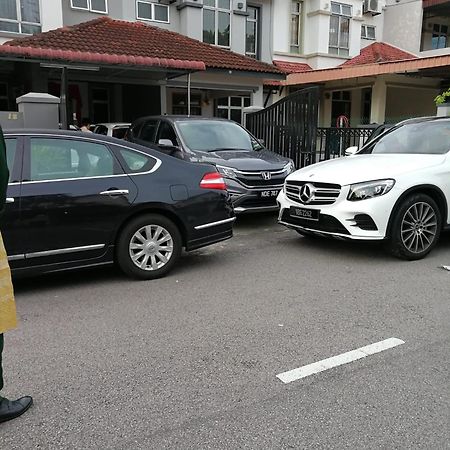 Jb Homestay Bukit Indah Wifi Ciq Mall Legoland Free Parking ジョホールバル エクステリア 写真